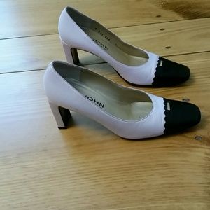 St John Italian leather two-tone heels